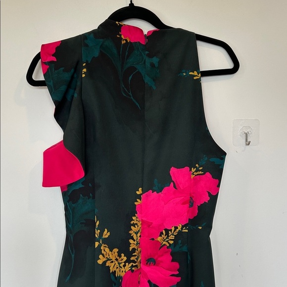 Black Halo One Shoulder Ruffle Floral Dress - Picture 5 of 7